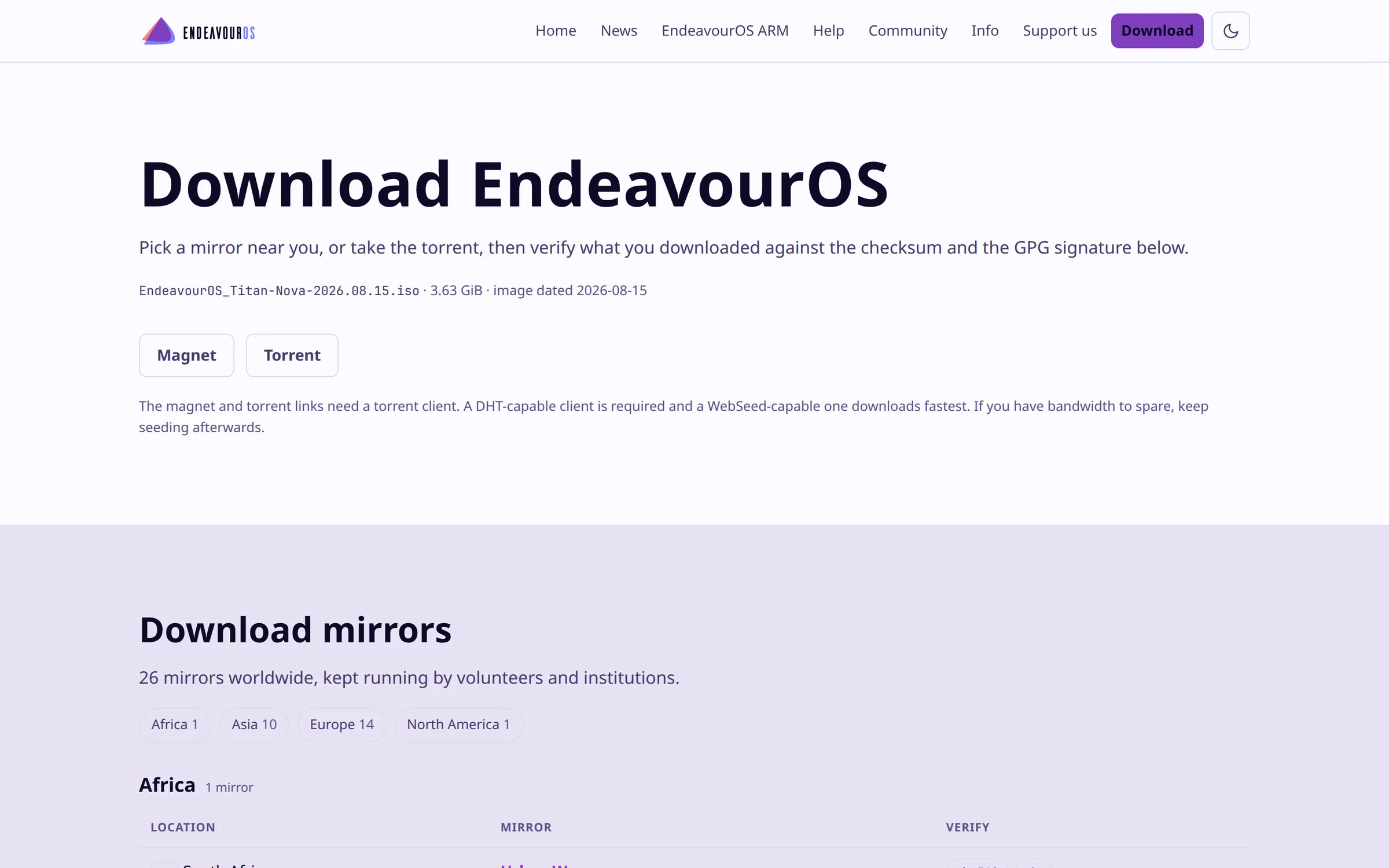 EndeavourOS download page showing the ISO and verification guidance